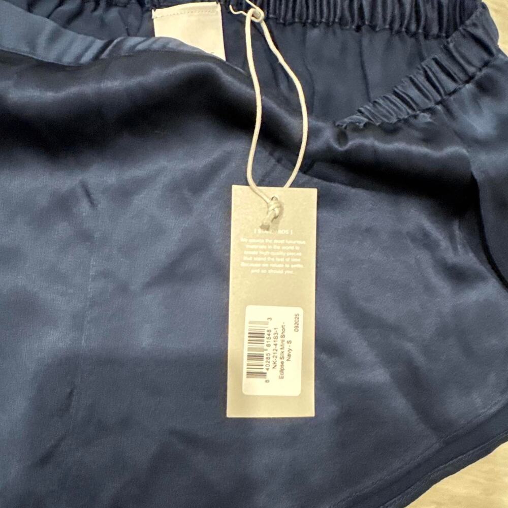 Negative eclipse washable silk mini NWT - image 2